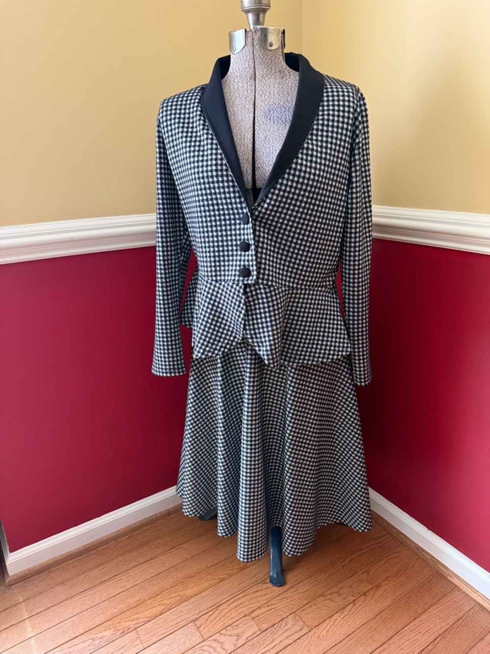 Heart of Haute B&W Checked Suit - L/XL